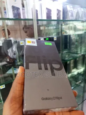 New Samsung Galaxy Z Flip4 128 GB Blue