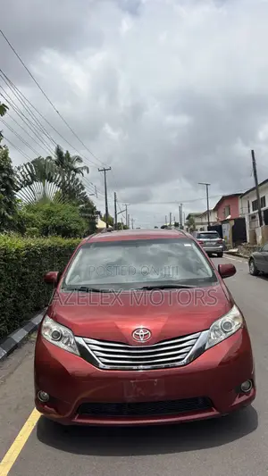 Toyota Sienna LE 8 Passenger 2012 Red