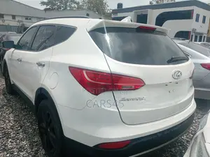 Hyundai Santa Fe 2015 White