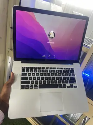 Laptop Apple MacBook Pro 2015 16GB Intel Core i7 SSD 256GB