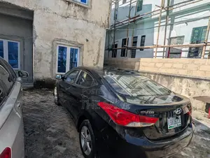 Hyundai Elantra GLS Sedan FWD (1.8L 4cyl 6A) 2013 Black
