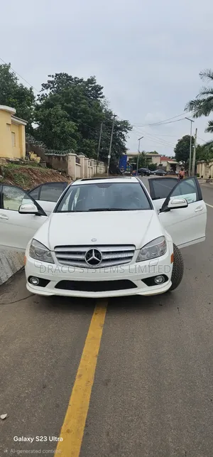 Mercedes-Benz C300 2009 White