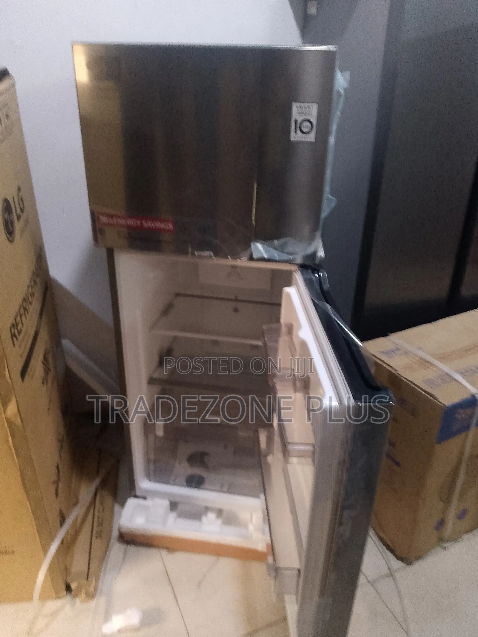 LG 260L Double Door Refrigerator – Spacious Interior