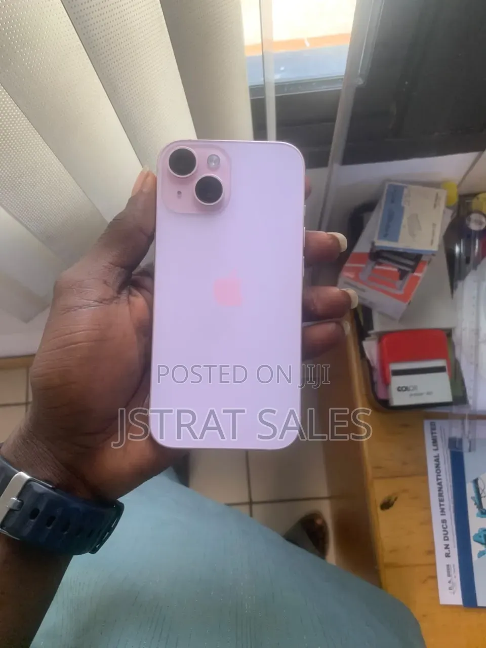 Apple iPhone 15 256 GB Pink