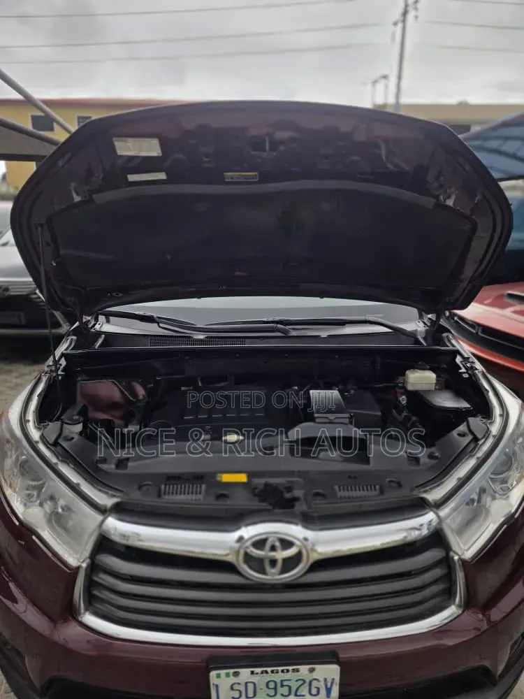 Toyota Highlander 2014 Red