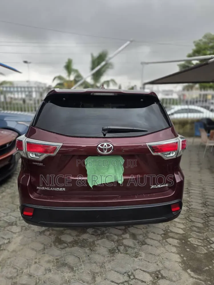 Toyota Highlander 2014 Red