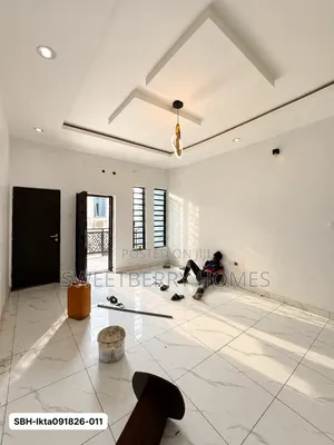 2bdrm Apartment in Ikota for rent
