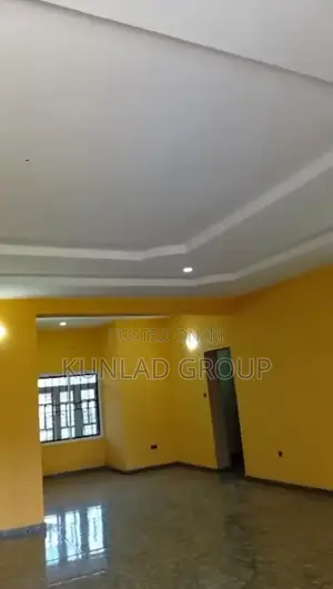 3bdrm Block of Flats in Kunlad Properties, Sabon Lugbe for rent