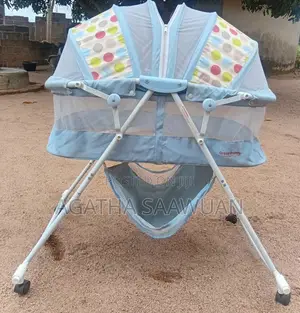 Convertible Baby Bassinet (Bed)