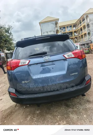Toyota RAV4 2014 Blue
