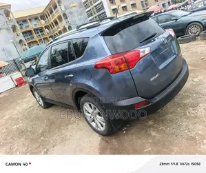 Toyota RAV4 2014 Blue