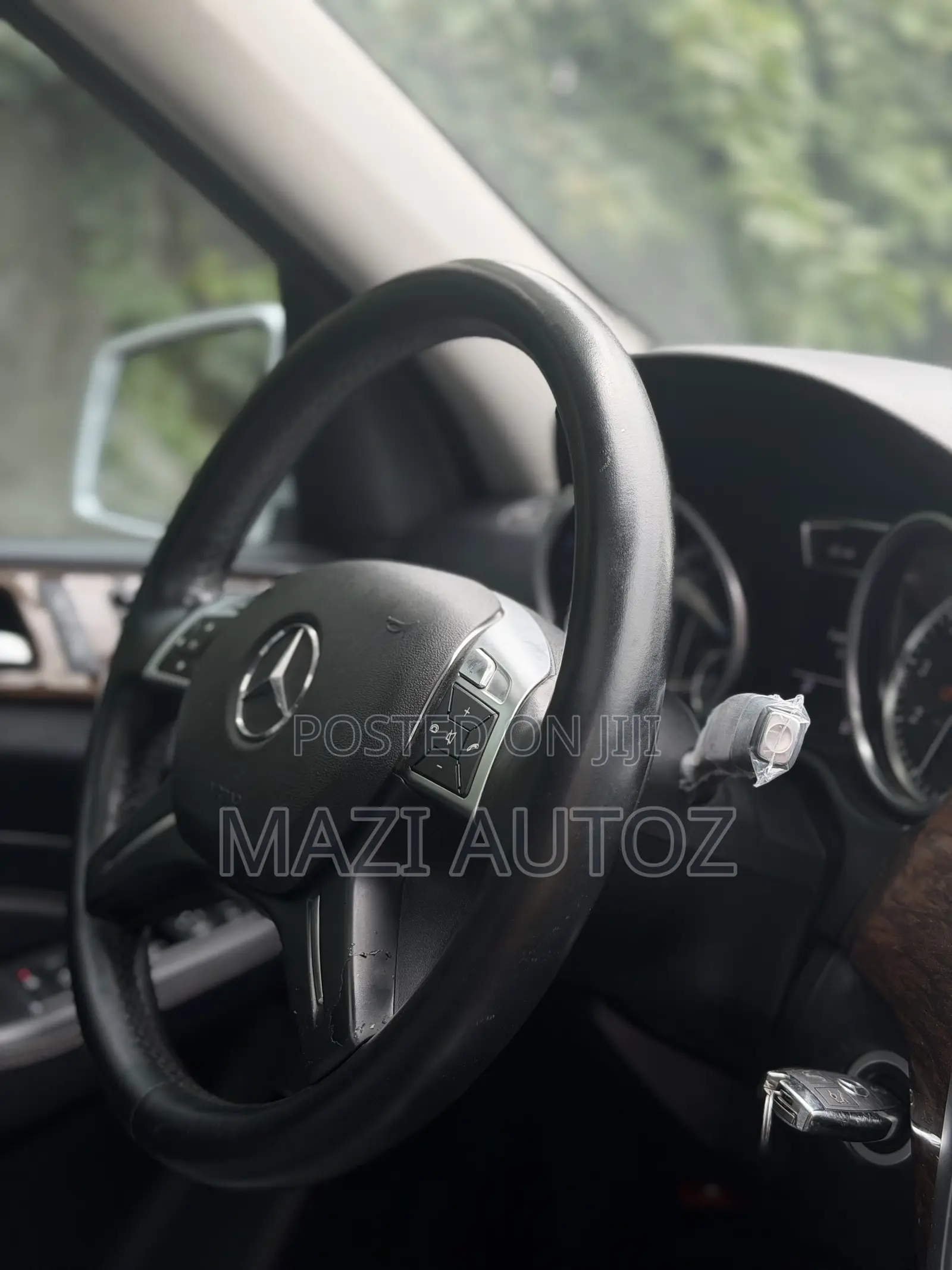 Mercedes-Benz M Class 2012 Silver