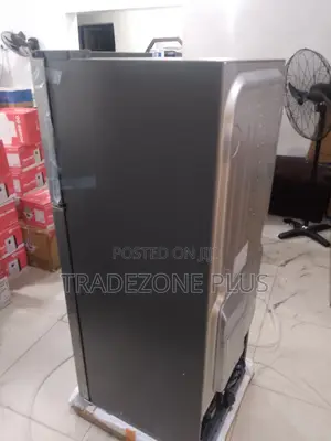 Get LG 260L Double Door Refrigerator With Inverter Technology