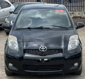 Toyota Yaris 2010 Black