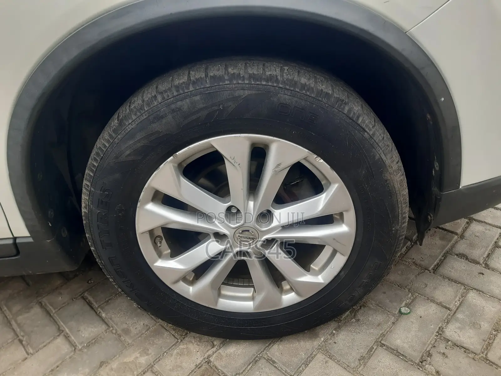 Nissan Rogue 2016 White