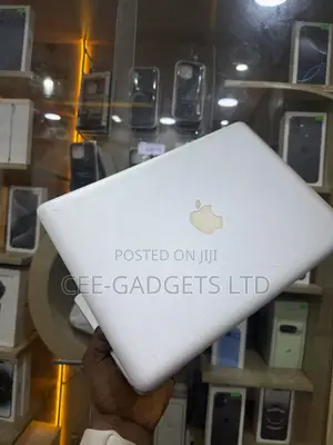 Laptop Apple MacBook Pro 2012 4GB Intel Core i5 HDD 320GB