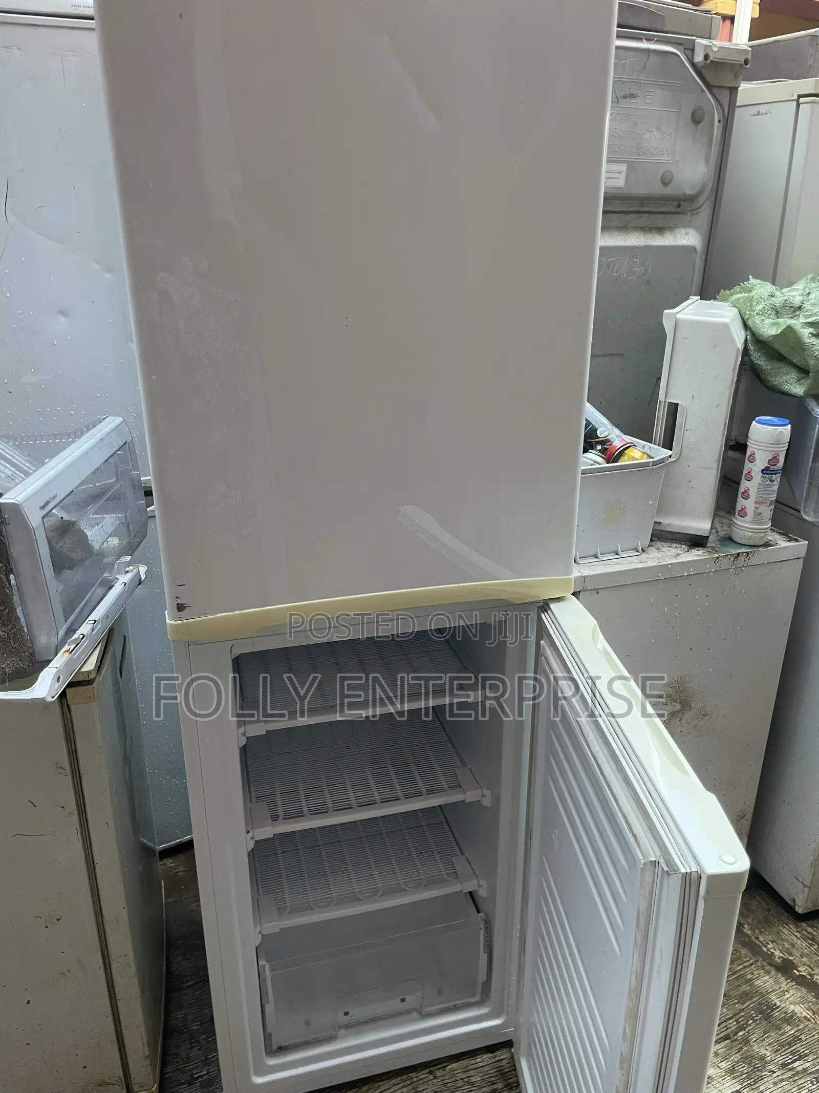 Freestanding Hoover Bottom-Freezer Refridgerator