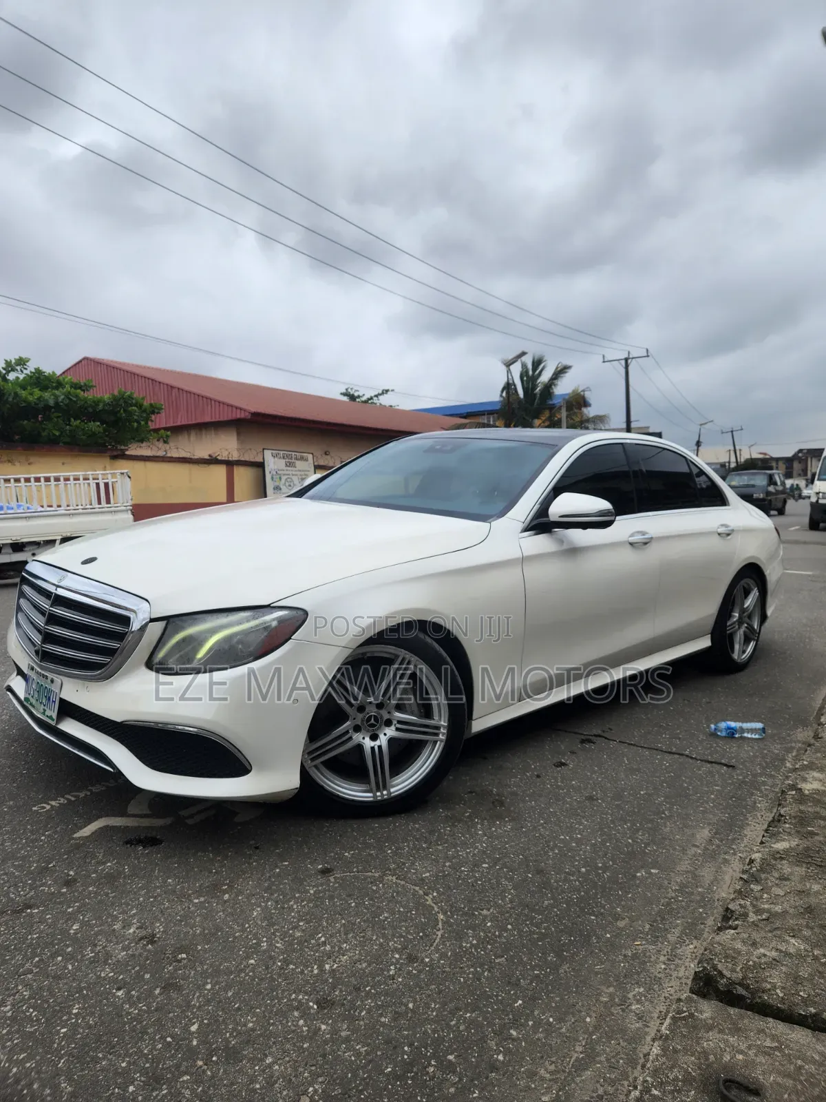 Mercedes-Benz E300 2019 White