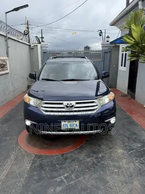Toyota Highlander Limited 2011 Blue