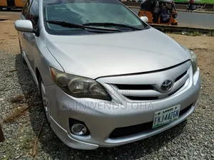Toyota Corolla 2013 Silver