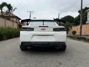 Chevrolet Camaro 2018 White