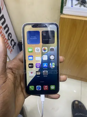 Apple iPhone XR 128 GB White