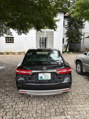 Toyota Avalon XLE Premium Sedan FWD (3.5L 6cyl 6A) 2013 Black