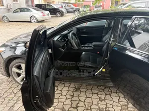 Toyota Avalon XLE Premium Sedan FWD (3.5L 6cyl 6A) 2013 Black