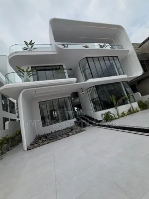 5bdrm Townhouse/Terrace in Osapa london for sale