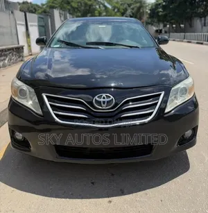 Toyota Camry LE 4dr Sedan (2.5L 4cyl 6A) 2011 Black