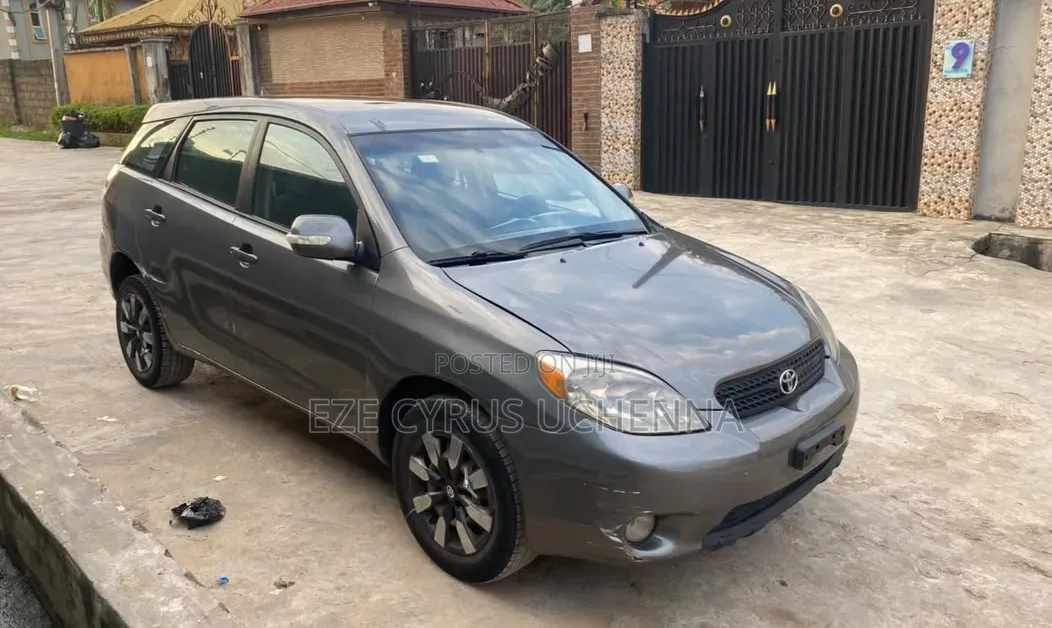 Toyota Matrix 2007 Gray