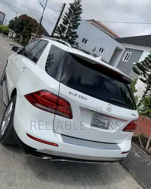 Mercedes-Benz GLE-Class 2016 White