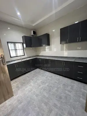 3bdrm Bungalow in Efab, Gwarinpa for rent