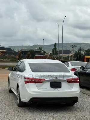 Toyota Avalon 2015 White