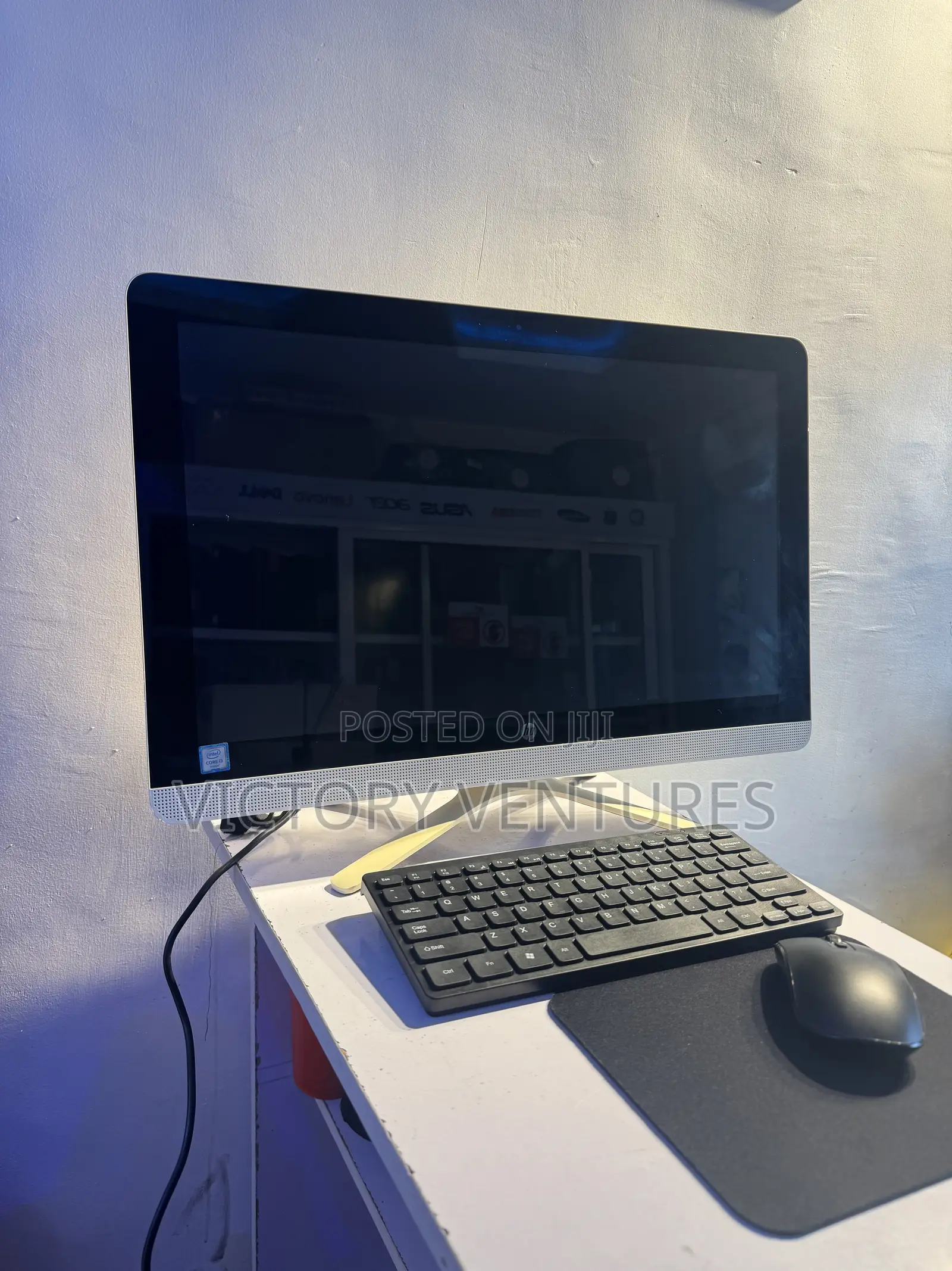 Desktop Computer HP AiO 22 8GB Intel Core i3 HDD 1T
