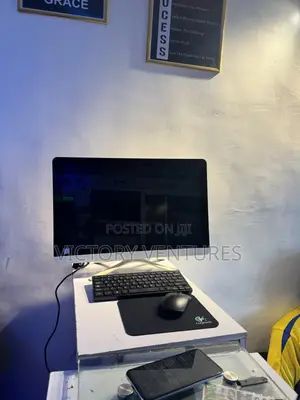 Desktop Computer HP AiO 22 8GB Intel Core i3 HDD 1T
