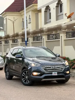 Hyundai Santa Fe 2017 Gray