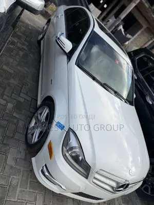 Mercedes-Benz C300 Sport Sedan RWD (3.0L 6cyl 6M) 2010 White