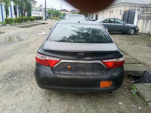 Toyota Camry LE 4dr Sedan (2.5L 4cyl 6A) 2016 Black