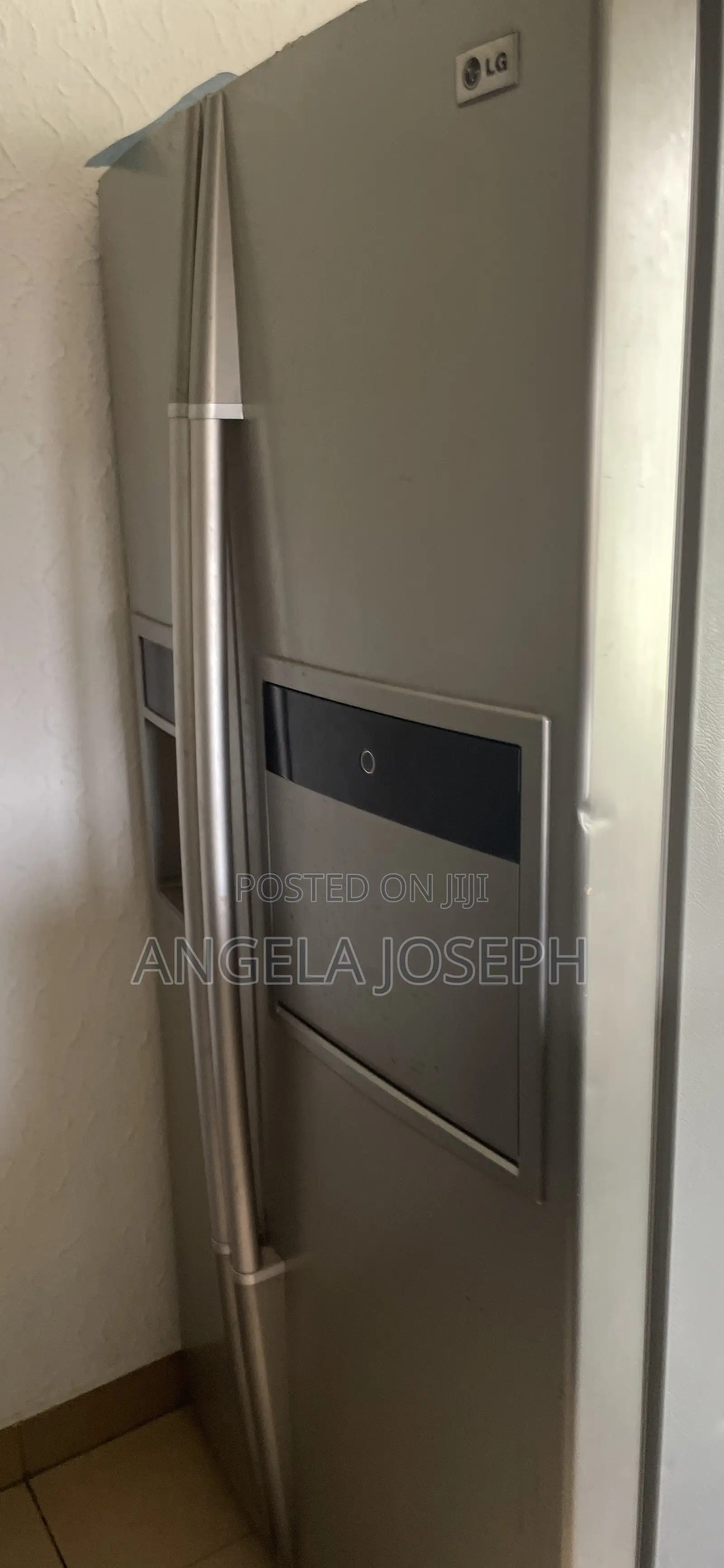 LG Side - By - Side Refrigerator/ Freezer - Foreign Used