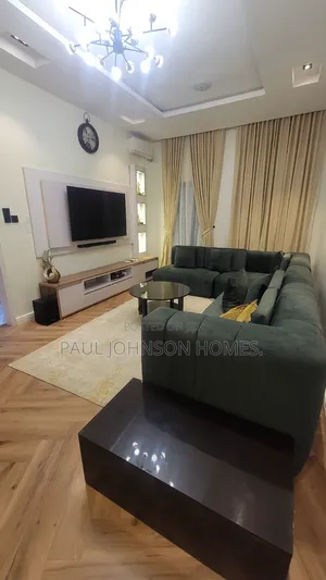 Lovely 3 Bedroom Duplex Available