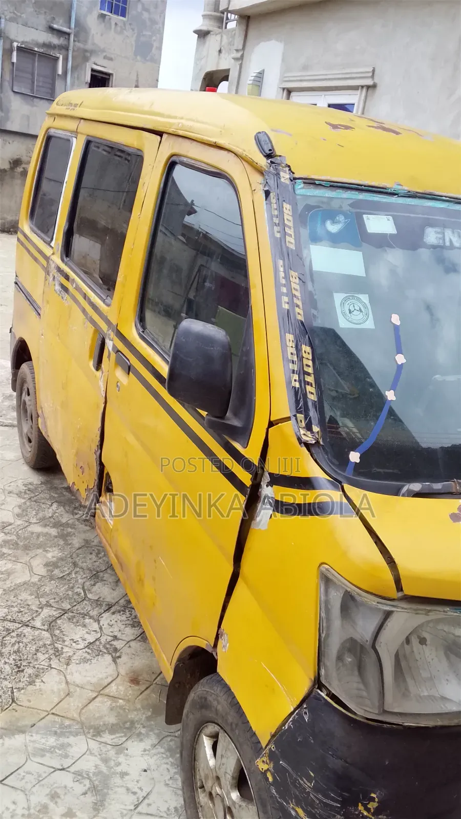 Daihatsu Hijet 2020 Yellow