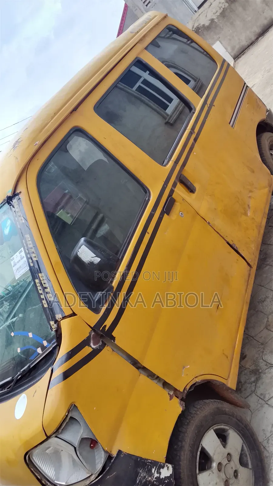 Daihatsu Hijet 2020 Yellow