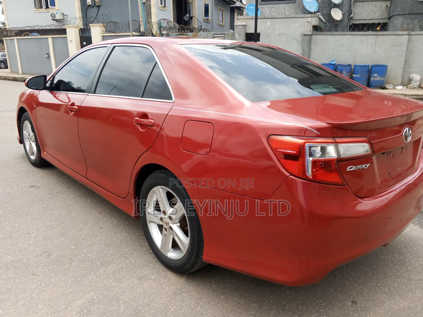 Toyota Camry 2013 Orange