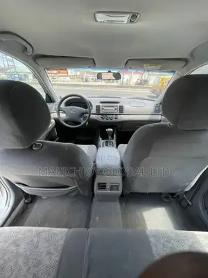 Toyota Camry LE 4dr Sedan (2.4L 4cyl 4A) 2004 Silver