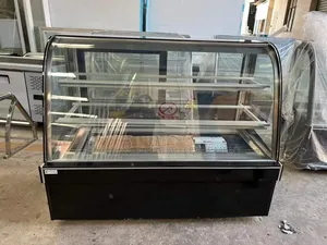 Curve Cake Chiller