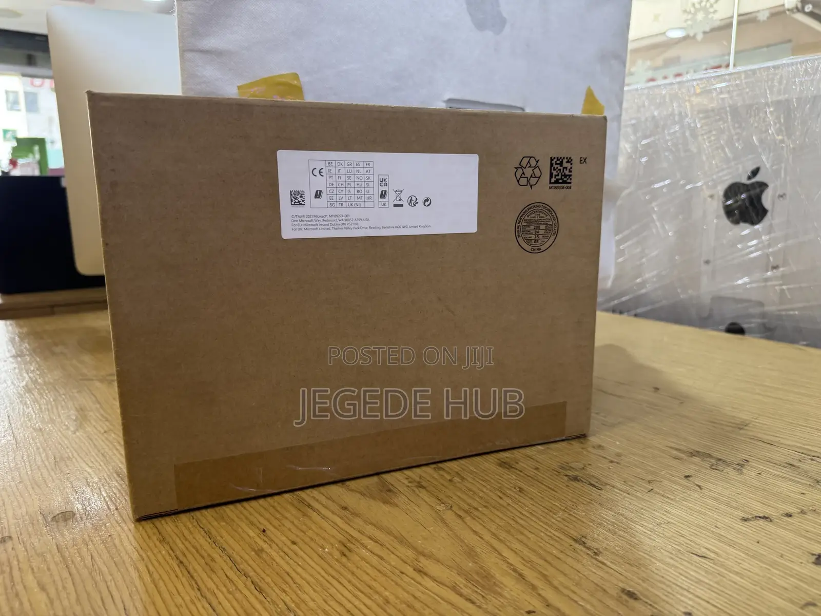 New Laptop Microsoft Surface Go 3 8GB Intel Core i3 SSD 128GB