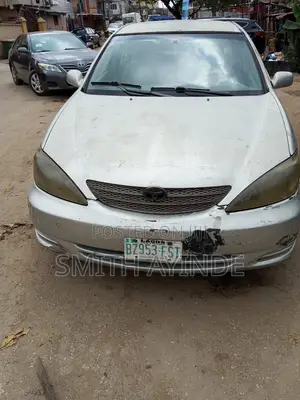 Toyota Camry LE 4dr Sedan (2.4L 4cyl 4A) 2004 Silver