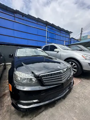 Mercedes-Benz C-Class C 300 (W204) 2010 Black