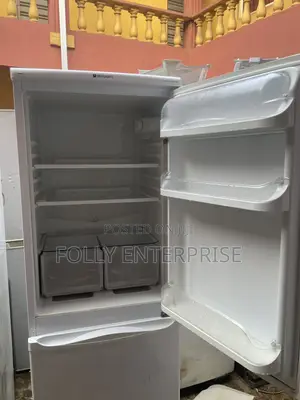 Hotpoint Freestanding Bottom-Freezer Fridge Freezer